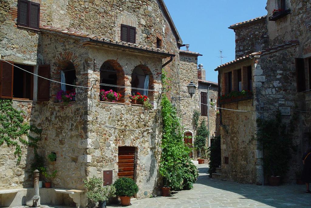Agriturismo Poggio Alle Calle Saturnia Buitenkant foto